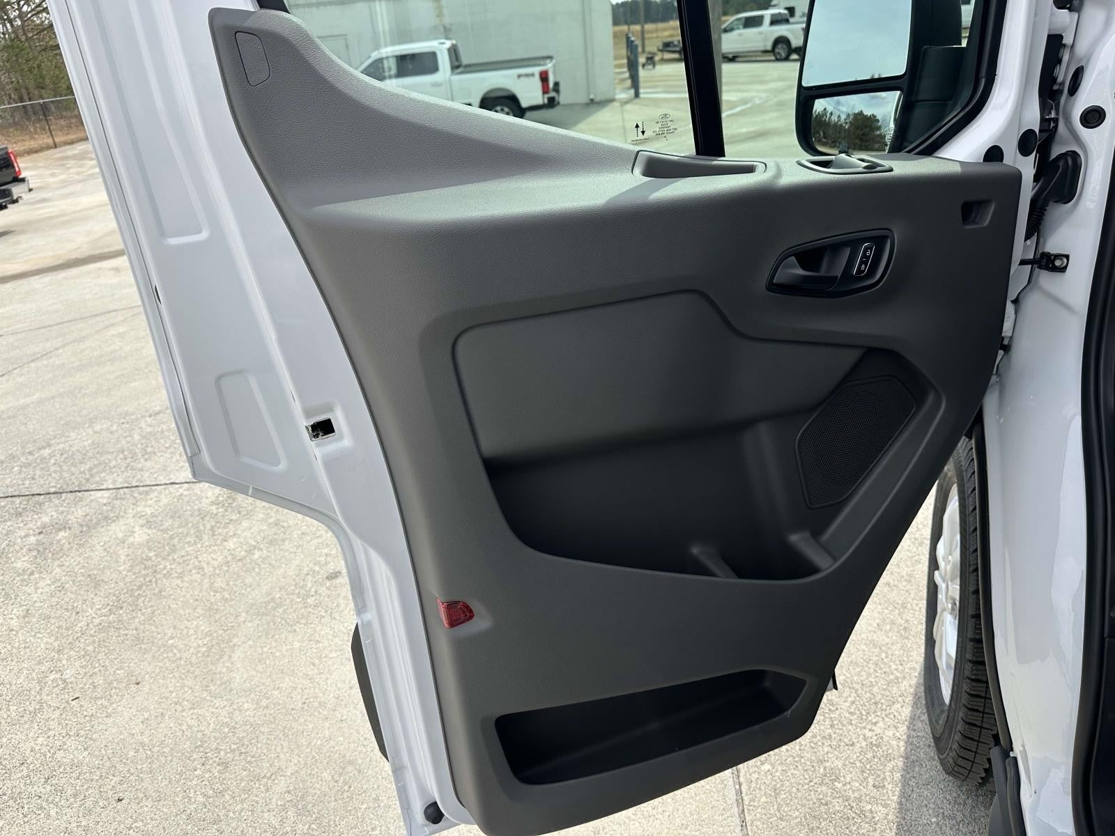 2025 Ford Transit Cargo Van T-150 148 MED RF 8670 GV