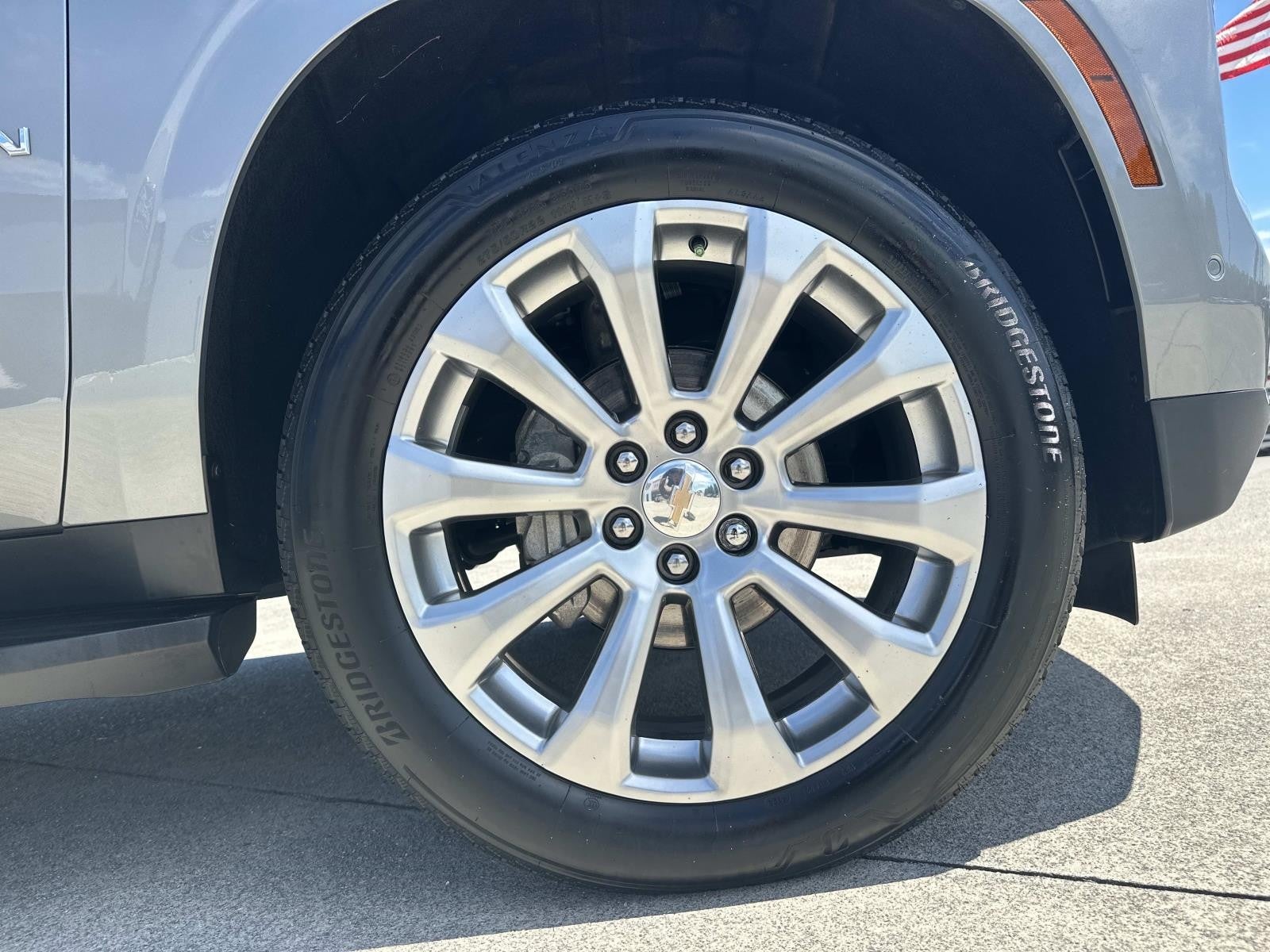 2025 Chevrolet Suburban PREMIER 2WD PREMIER
