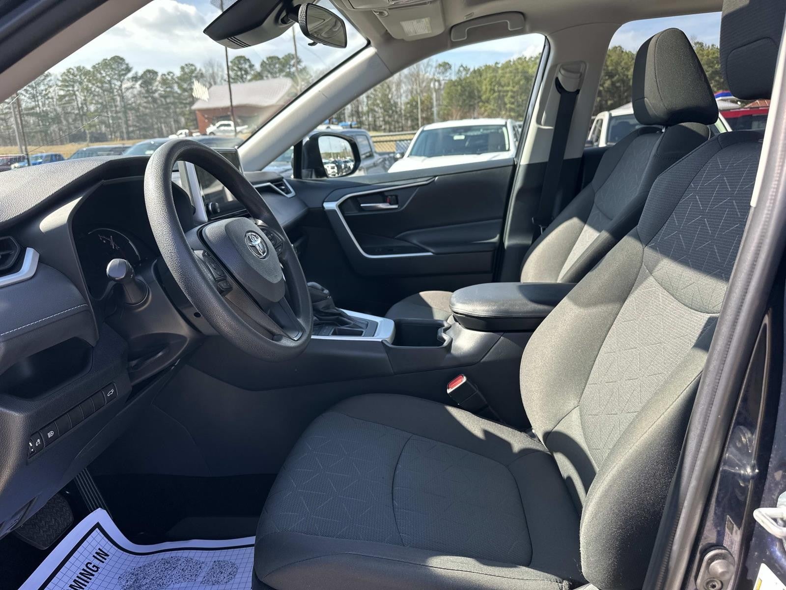 2023 Toyota RAV4 XLE FWD