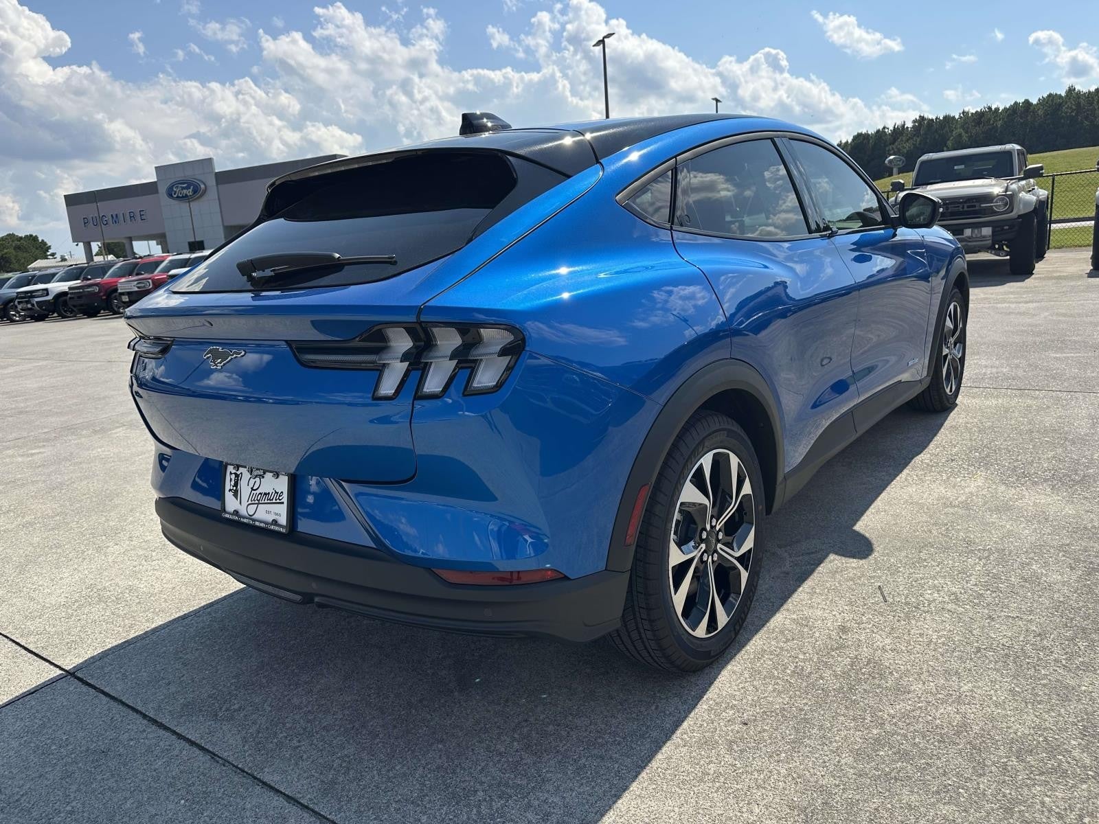 2025 Ford Mustang Mach-E SELECT RWD