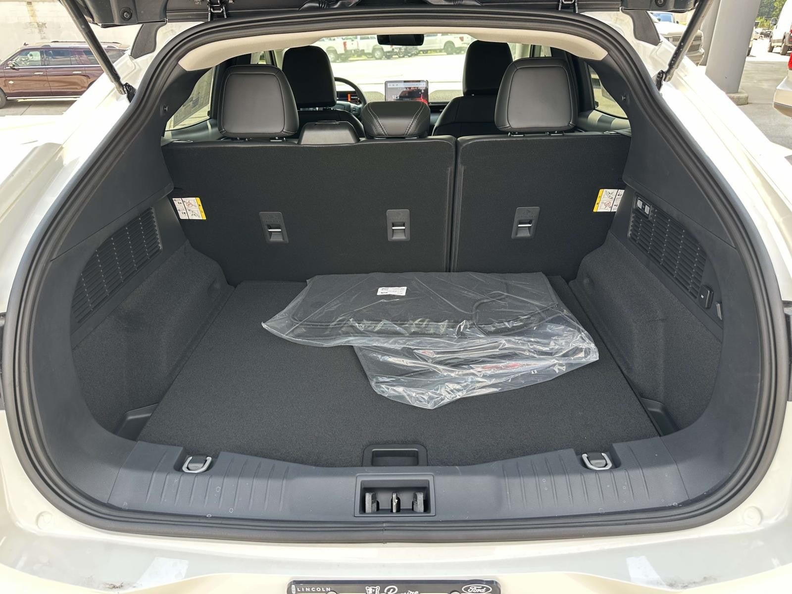 2025 Ford Mustang Mach-E SELECT AWD