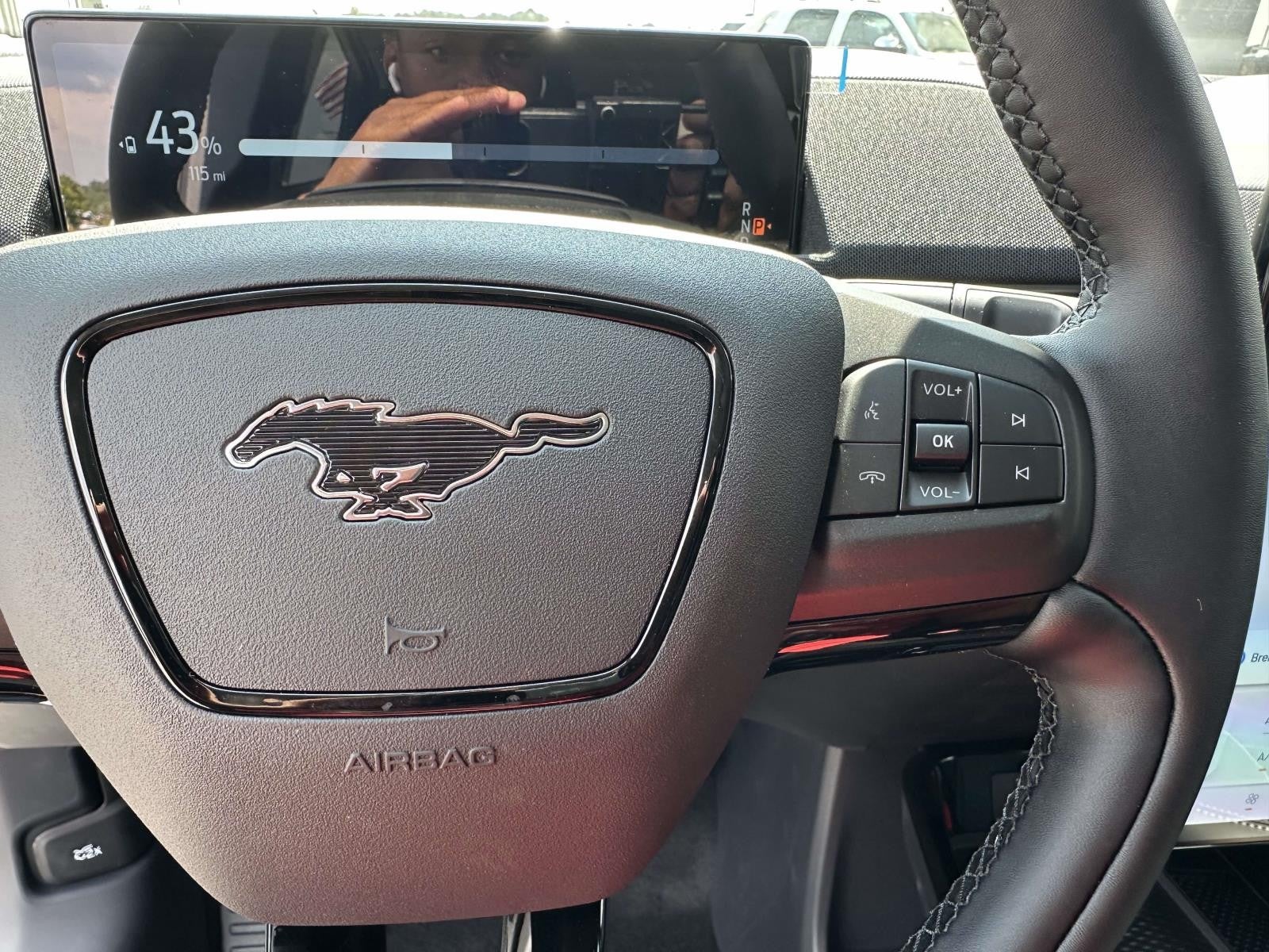 2025 Ford Mustang Mach-E SELECT AWD