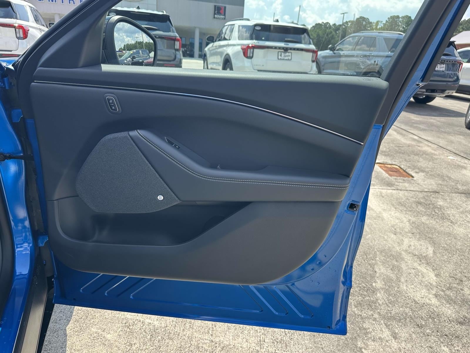 2025 Ford Mustang Mach-E PREMIUM RWD