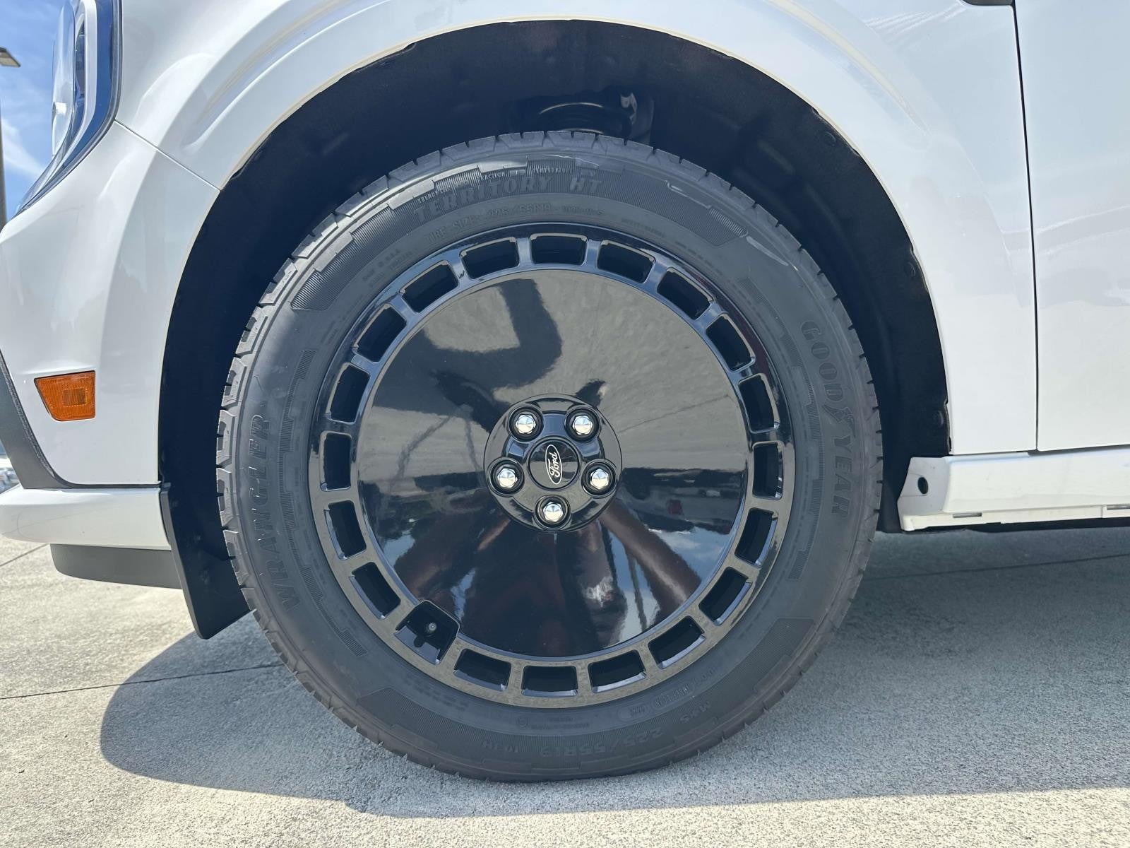 2025 Ford Maverick LOBO STANDARD AWD SUPERCR