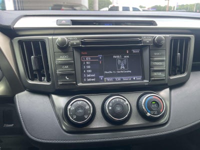 2015 Toyota RAV4 FWD 4DR LE